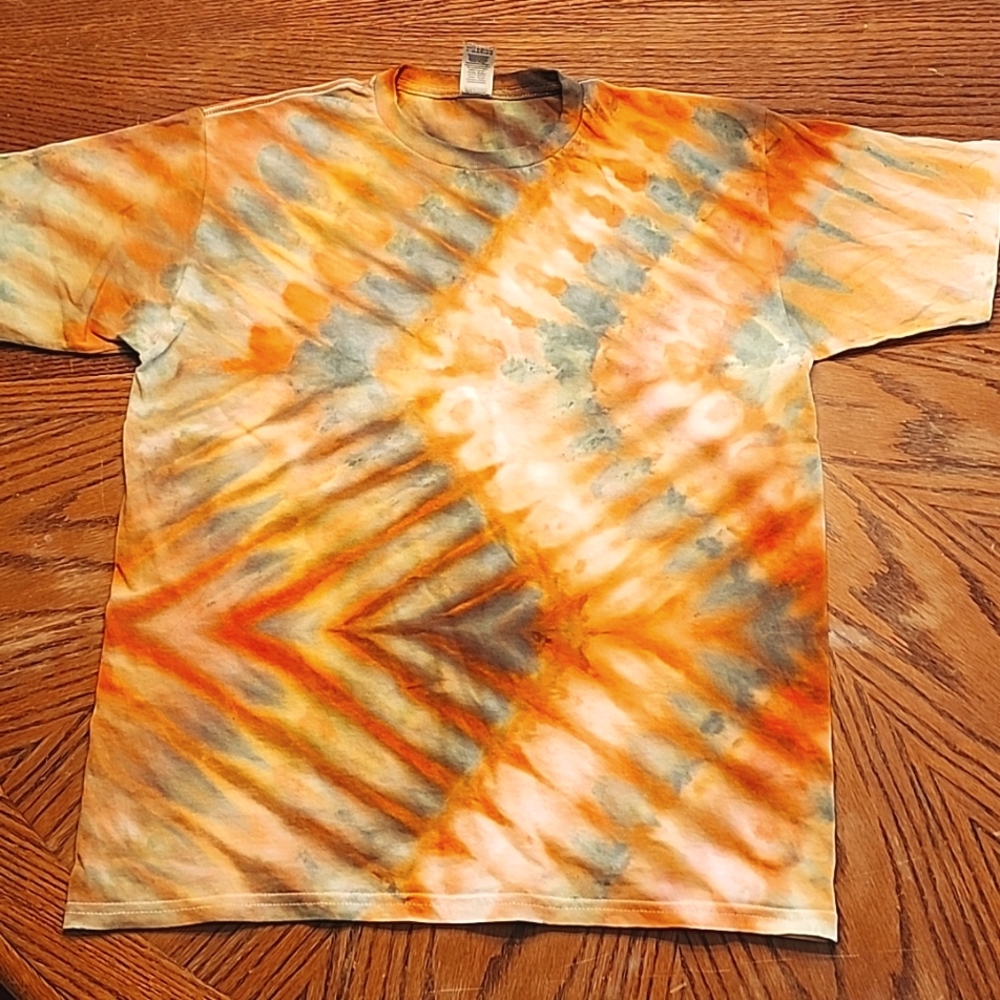 Youth XL T-shirt NEW